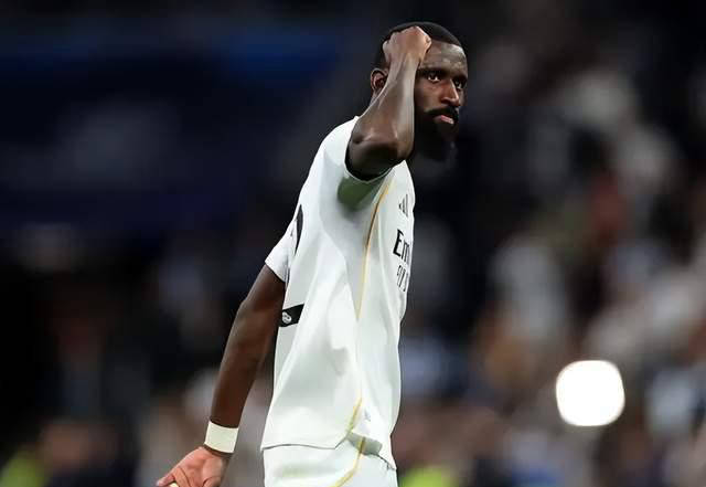 伤愈归来，33岁吕迪格再现巅峰状态：严防哈兰德重塑皇马后防核心